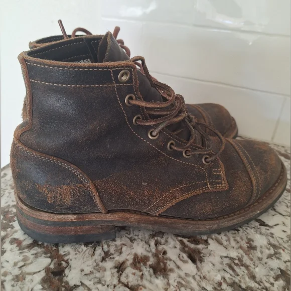 Truman waxed flesh boots 7D - Picture 2 of 11